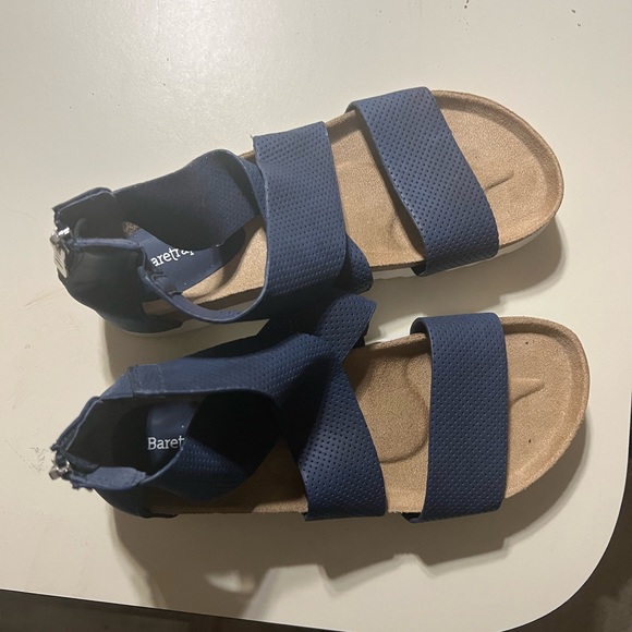 BARETRAPS Comfy Blue Back Strap Sandals Sz 8 barely warn - Picture 4 of 5